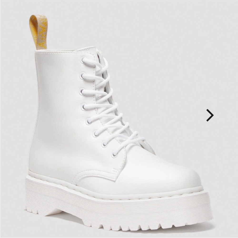 Dr. Martens Vegan Jadon II Kembo Mono Platform Boots (size 6 Brand New)